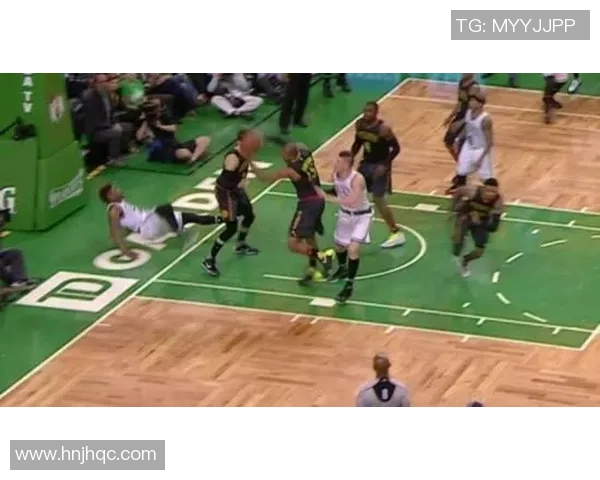 如何有效遏制足球场上球星假摔现象提升比赛公平性与观赏性 如何有效遏制足球场上球星假摔现象提升比赛公平性与观赏性