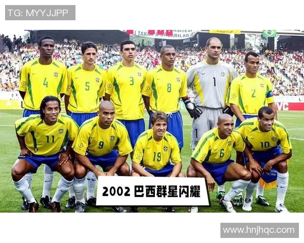 当代著名足球球星的荣耀之路与竞技精神全面解读 当代著名足球球星的荣耀之路与竞技精神全面解读