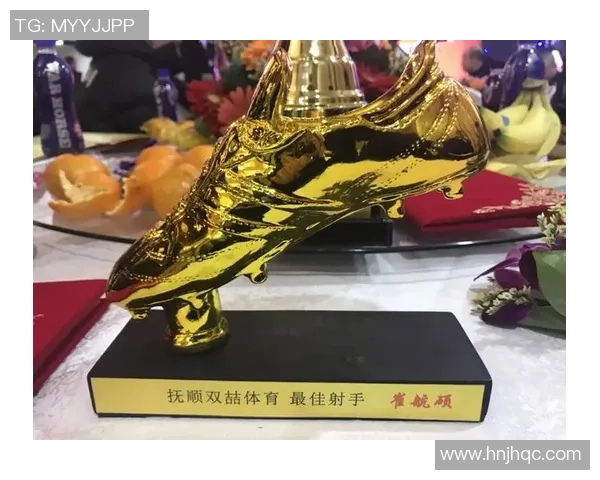 球星挂件与足球文化完美融合打造个性化体育饰品魅力