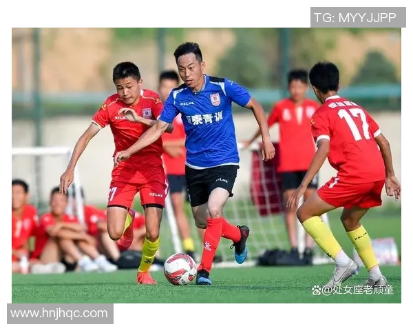 足球巨星齐送祝福热闹迎新年欢声笑语点燃绿茵激情